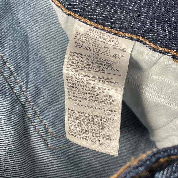 Old Navy Women’s Jeans Super Skinny Mid Rise Size 20 (40X27) NWT - Picture 5 of 5